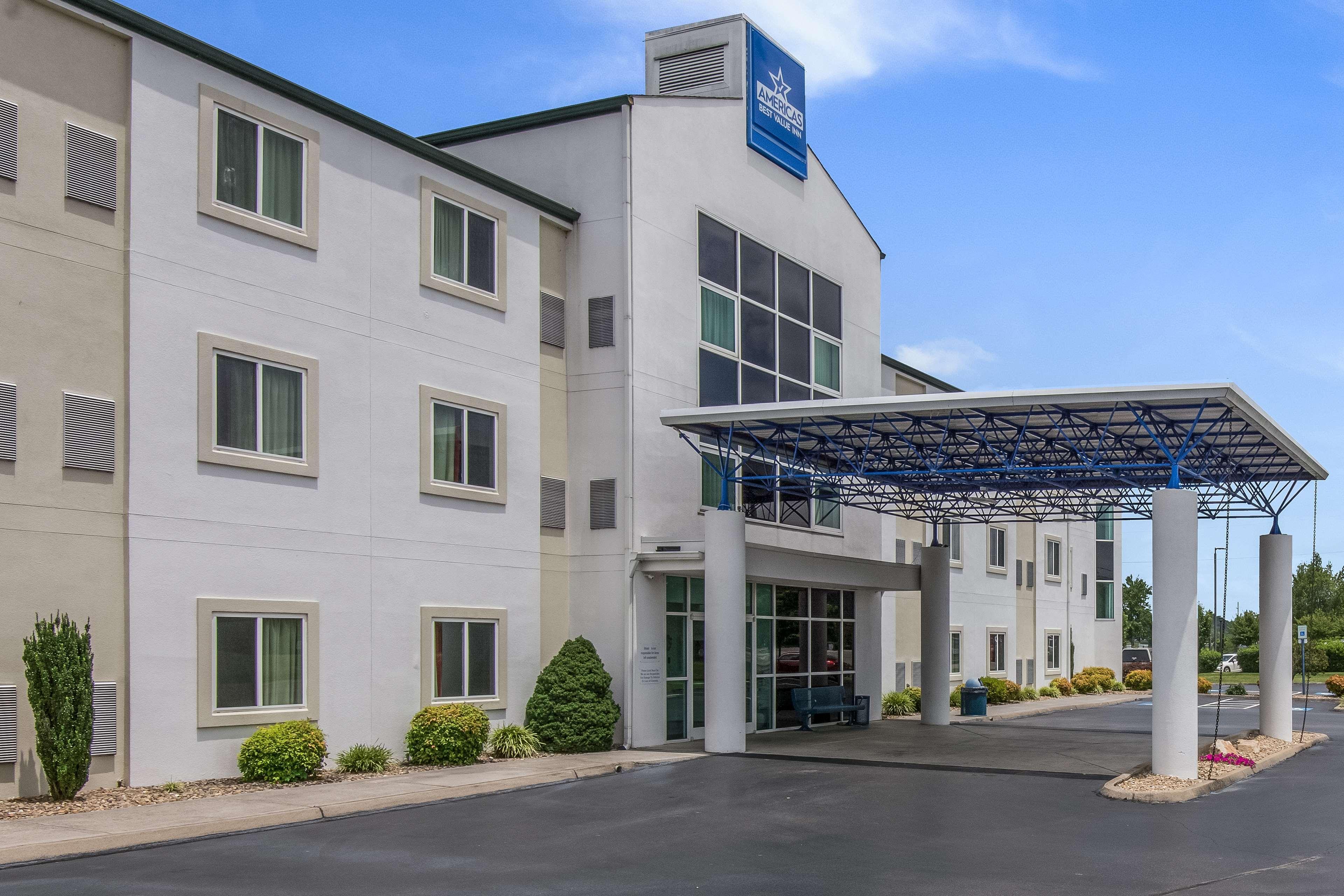 Americas Best Value Inn-Knoxville East Exterior photo